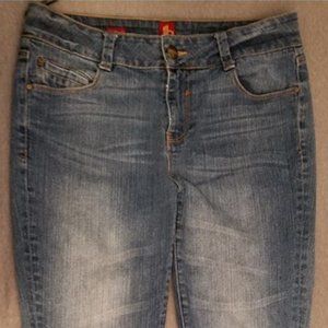 Vidal Sassoon Ooh LaLa Size 10, with front pockets